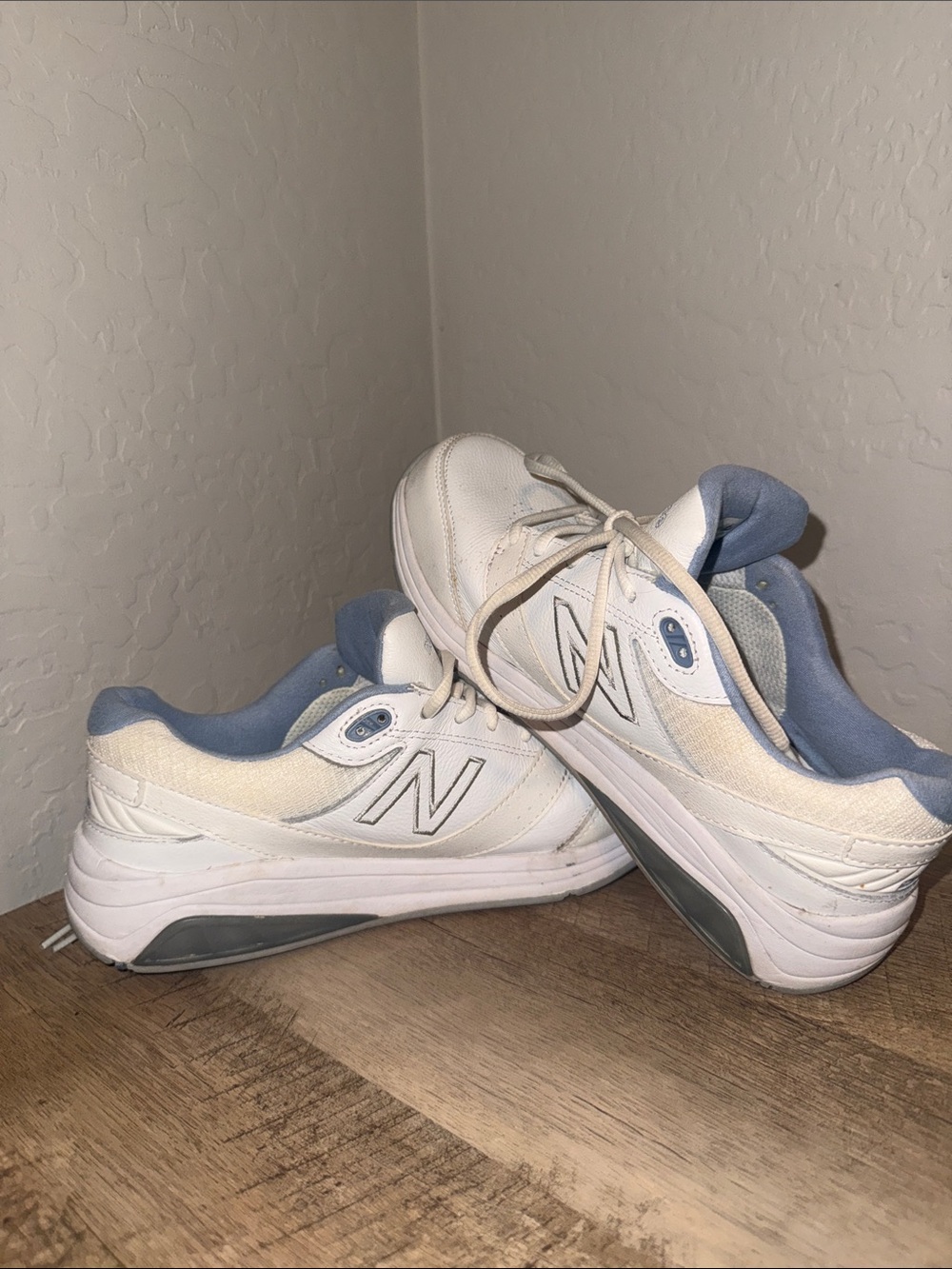 New Balance Women's Walking
928v3 Athletic Sneakers sz 9
